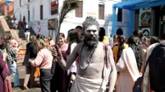 भक्त तथा साधुसन्तहरू।
