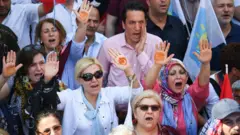 İYİ Parti taraftarları