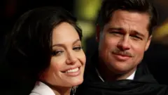 Angelina Jolie ve Brad Pitt'in 2009'da 'Benjamin Button'ın Tuhaf Hikayesi' filminin prömiyerinde çekildiği fotoğraf.