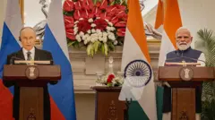 नरेंद्र मोदी के साथ पुतिन 