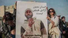 توماج صالحی