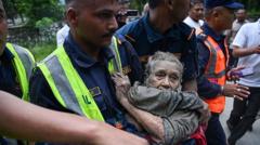 Una avalancha en la frontera entre Nepal y Tíbet deja más de 177 muertos y centenares de desaparecidos