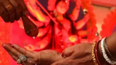 বাংলাদেশে এবার পূজামণ্ডপে হামলা ও সহিংসতার ঘটনা ঘটেছে