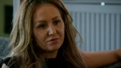 Dört çocuk annesi Victoria, haftalık kazancının 2 bin sterlinden 200 sterline düştüğünü söylüyor