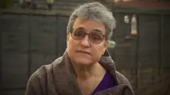महिला