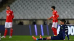 لقطة من مباراة السبت بين فريقي بيلينينسش وبنفيكا في الدوري البرتغالي