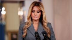 Melania Trump afirma que los rumores que la vinculan con Jeffrey Epstein "deben terminar hoy mismo"