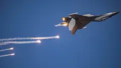 Jeettii waraanaa Chaayinaa