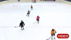 దేశంలో ఐస్ హాకీ మహిళల జట్టు రోజురోజుకి బలంగా ఎదుగుతోంది.