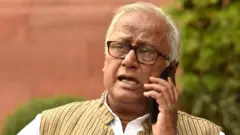 ममता बनर्जी के सारे चमचे बीजेपी में चले गए: सौगत रॉय