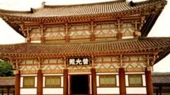 معبد جئونگ‌رونگ‌سا در پیونگ‌یانگ، کره شمالی