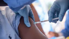 Urukingo rwa Ebola rugiye guhabwa abantu benshi mu Rwanda na Congo