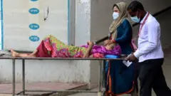 হাসপাতালে ভোগান্তি বেড়েছে