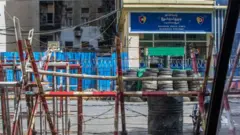 ရန်ကုန်မြို့လယ်က ကျောက်တံတားမြို့နယ်ရဲစခန်း