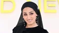 झैनब 