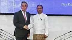 အသွင်ပြောင်း အစိုးရ နိုင်ငံခြားရေး ဝန်ကြီး တရုတ်သွား