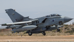 Ibisasu vya misire Storm Shadow  vyambitswe  RAF Tornado