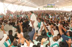 பாராட்டு விழவில் எடப்பாடி பழனிசாமி