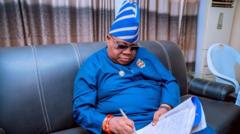 Ademola Adeleke pe ilé ìfowópamọ́ UBA àtàwọn alága kánsù APC lẹ́jọ́