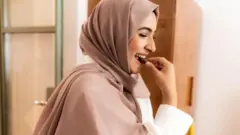 ખજૂર શરીરની ઘણી મહત્વપૂર્ણ જરૂરિયાતો પૂરી કરે છે. (પ્રતિકાત્મક તસવીર)