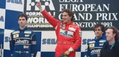 Ayrton Senna comemora no pódio após vencer o Grande Prêmio da Europabet365 é bom1993bet365 é bomDonington Park