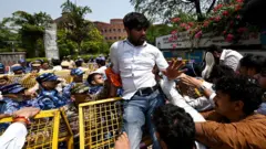 NEET परीक्षा आता 21 जूनला होणार