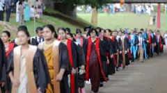 2023 වසරේ සංඛ්‍යා ලේඛන අනුව ශ්‍රී ලංකාවේ රාජ්‍ය විශ්වවිද්‍යාලවල සමස්ත අධ්‍යයන කාර්ය මණ්ඩලය කථිකාර්යවරුන් 6926 දෙනෙකුගෙන් සමන්විත ය.