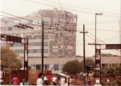 Un edificio gubernamental dañado tras el sismo de 1985