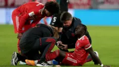 Sadio Mane yavuye mu kibuga ku munota wa 20 mu rukino rwariko ruhuza Bayern na Bremen