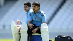 சுப்மன் கில், இஷான் கிஷன்