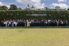 Chefes de Estado posam para foto durante a Conferência do Clima da ONU, a COP30, em Belém (PA).