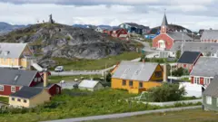 Vista da cidade de Nuuk, na Groenlândia.