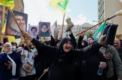 أنصار حزب الله يحتجون ضد الحكومة والمفاوضات مع إسرائيل