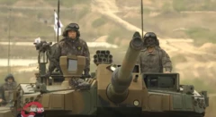 ကိုရီးယားထုတ် တင့်ကားပေါ်ကသံအမတ်ကြီးဦးသန့်စင် 