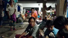 အပစ်ရပ်လက်မှတ်ထိုးဖို့အပါအဝင် အချက်ငါးချက်ကို ကချင်စစ်ဘေးရှောင်တွေ တောင်းဆို