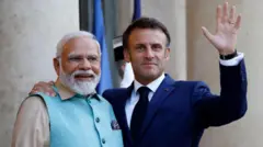 नरेंद्र मोदी 