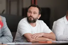 .