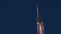 Успешный запуск космического корабля "Шэньчжоу-12"
