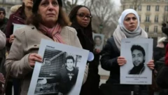عائلات معتقلين سوريين لا يعفرون مصير ذويهم حتى الآن