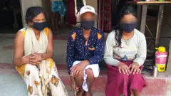 Soni Kumari and her younger brother and sister