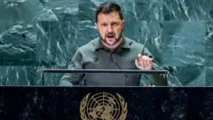 Volodymyr Zelensky asaba amakungu kugira urunani kugira ahagarike igitero c’Uburusiya ku gihugu ciwe