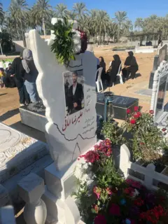 سنگ قبر علیرضا امانی