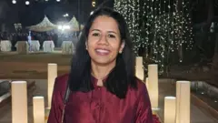 निधि तिवारी 2014 बैच की भारतीय विदेश सेवा की अधिकारी हैं.