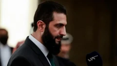 نیم رخ احمد شرع