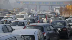 இனி சுங்கக்கட்டணம் செலுத்த நீண்ட வரிசையில் நிற்க வேண்டாம்