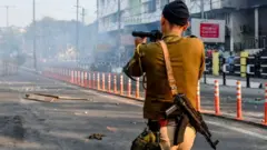 అసోంలో ఉద్రిక్తతలు