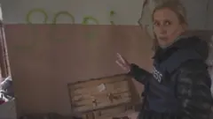 Орла деворга битилган қизиқ ёзувга дуч келди.