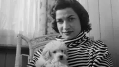 બીબીસી ગુજરાતી ઈરાન શાહ ઇસ્લામ અશરફ પહલવી શાહજાદી મોહમ્મદ રઝા અમેરિકા બુરખો ક્રાંતિ હિજાબ જિમી કાર્ટર 