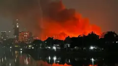 মঙ্গলবার সন্ধ্যায় লাগে ভয়াবহ আগুন