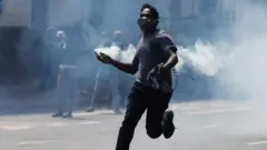 శ్రీలంక ఆందోళనలు